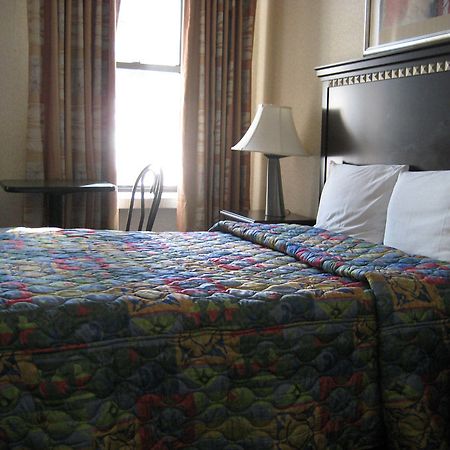 New York Inn Room photo